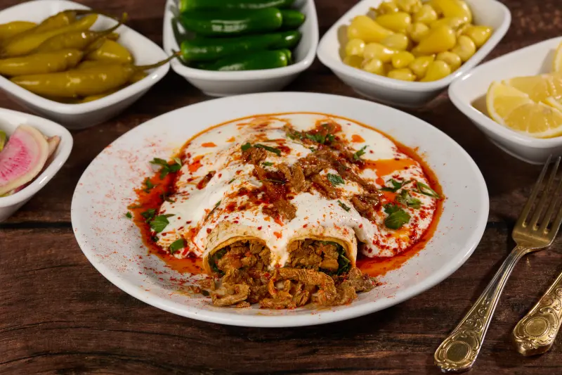 Yarım Yoğurtlu Et Tantuni